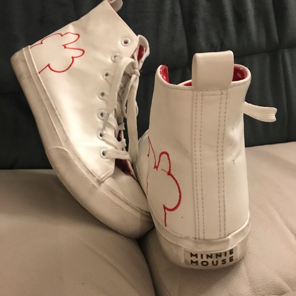 Minnie Mouse high tops - Picture 3 of 6
